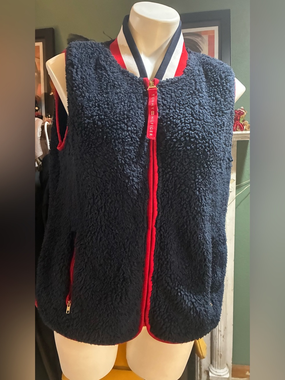 Tommy Hilfiger Women's Navy faux Sherpa Vest with Red Trim-zip front-L